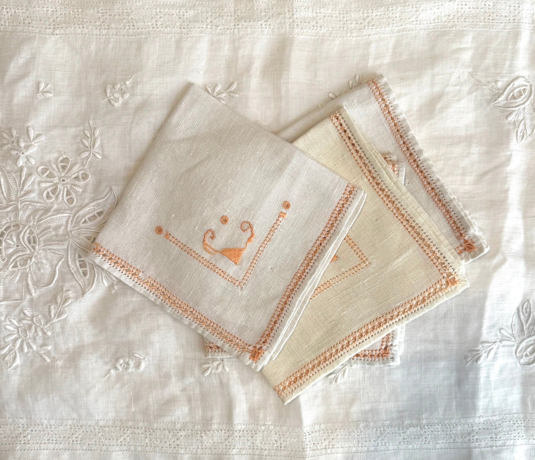 EMBROIDERED LINEN OR COTTON BLEND NAPKINS.